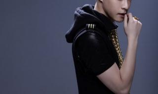 周汤豪图片 周汤豪图片